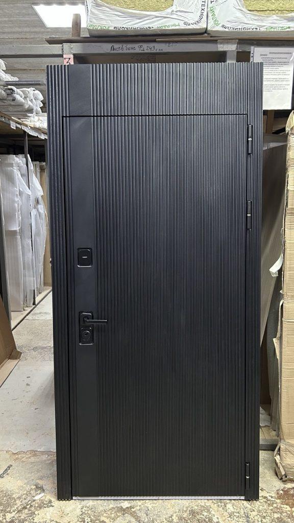 Входная дверь ВЕРТИКАЛЬ